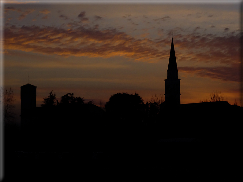 foto Alba e tramonto a Rossano Veneto